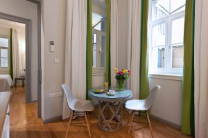 Luxury suites in Athens minutes from the Acropolis