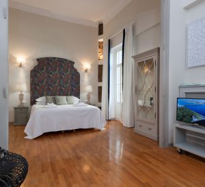 Luxury suite in Athens minutes from the Acropolis